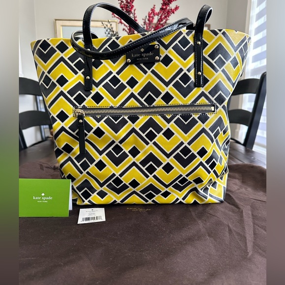kate spade Handbags - NWT Kate Spade Flicker Fabric Bon Shopper Tote Bag 13.5"h x 12.3"w × 4.9"d
